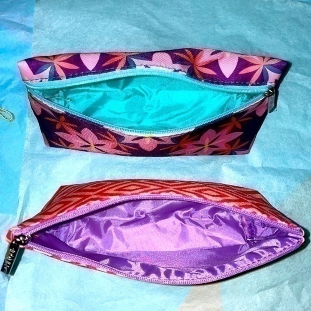 Set of 4 Clinique make up cosmetic pouch travel toiletries bag w/ zip closure - Picture 13 of 16